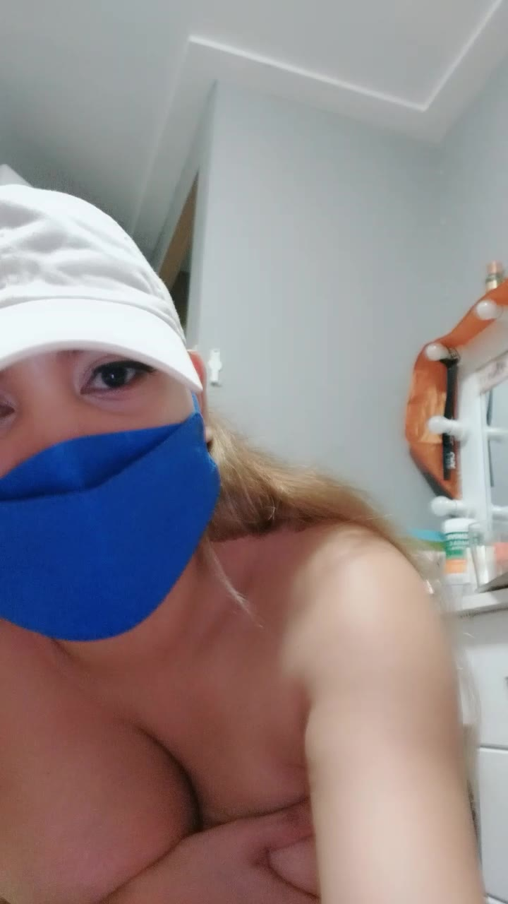sherlly tobrut TKW HONGKONG sange berat saat live
