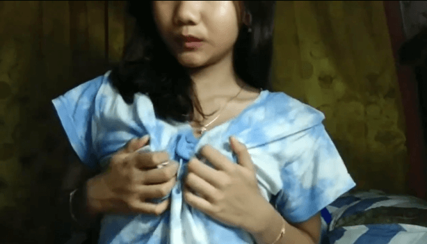 ABG putih mulus spil toket gede dan bulet