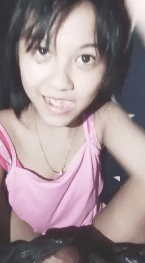 Talent SMP Caroline Puja Lestari doyan sepong rudal