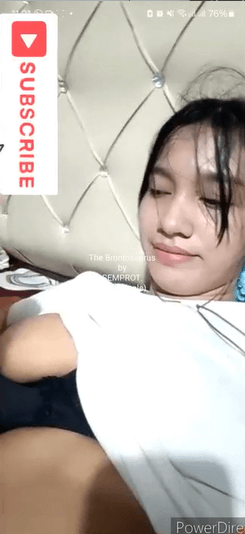 Lagi netein anak sambil vcs