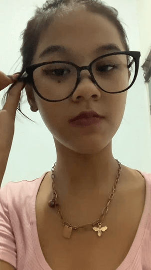 Talent SMP Caroline Puja Lestari baju sexy pamer toket