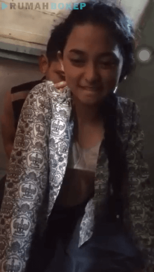 Ngewe ABG SMA memek sempit di kost-kostan