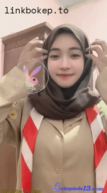 Laura hijab cantik viral